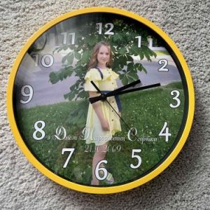 Годинники кольорові